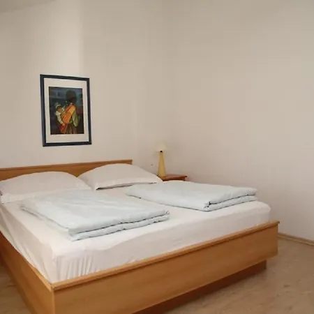 Apartment Ivan-near The Beach Turanj